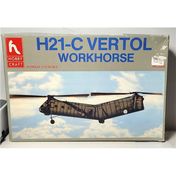 4)  H21-C VERTOL WORKHORSE HELICOPTER MODEL, 1/92