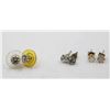 Image 1 : 3 PAIRS SOLITAIRE EARRINGS TOGETHER-ESTATE