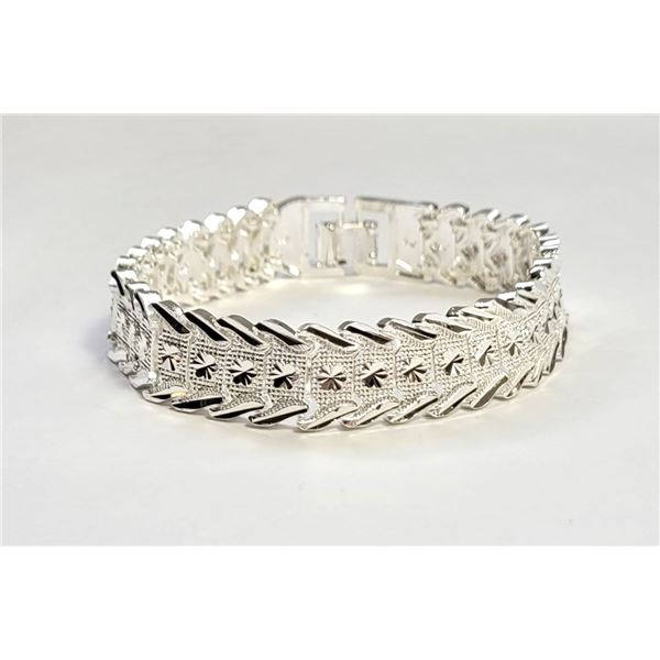 19) ARTICULATED 8" BRACELET STAMPED 925.