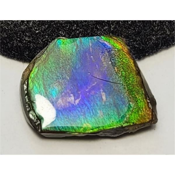 12)  NATURAL 8 CT GREEN, BLUE AND PURPLE FIRE AMMO