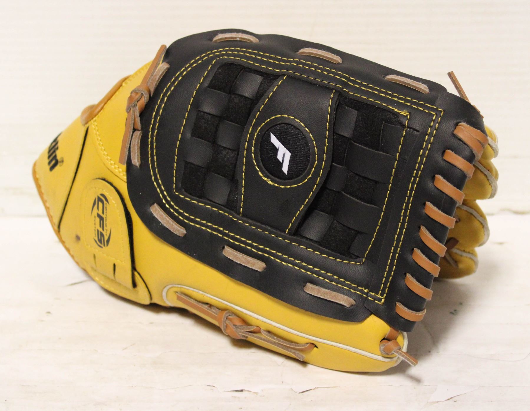 Franklin Sports Gant De Baseball Et De Softball Fieldmaster USA Gants De Baseball Pour Adultes Et Jeunes Gant Dexterieur Pour Homme Et Femme Main Droite 305 Cm Franklin Sports Gant De Baseball Et De Softball Fieldmaster USA Gants De Baseball Pour Adultes Et Jeunes Gant Dexterieur Pour Homme Et Femme Main Droite 305 Cm