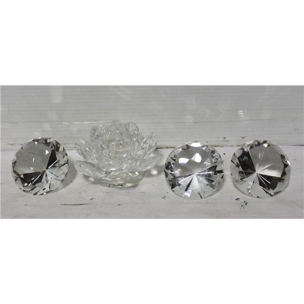 LOT OF VINTAGE BOMBAY CRYSTAL CANDLE HOLDER &