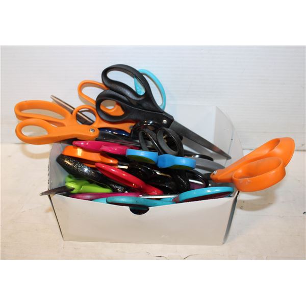 LOT OF 26 MADE IN FINLAND FISKARS SCISSORS
