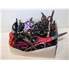 Image 1 : LOT OF 50 PROFESSIONAL HAIR CUTTING SCISSORS INCL.