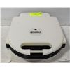 Image 1 : WAFFLE MAKER - MAKES 4 AT A TIME