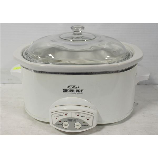LARGE WHITE SLOW COOKER