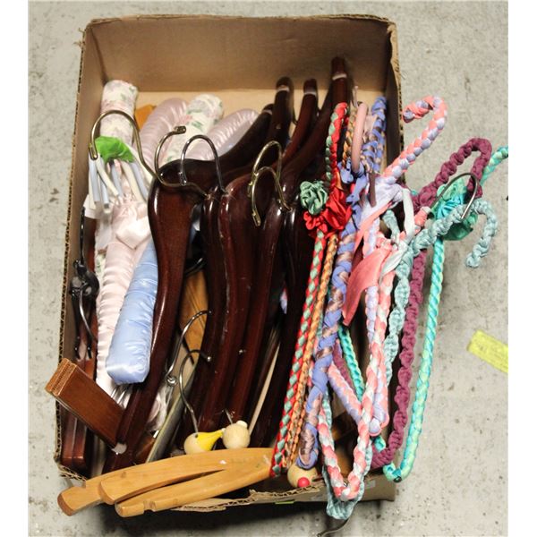 LOT - SPECIALITY HANGERS