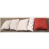 Image 1 : LOT OF 5 SHOW ROOM ASSORTED THROW CUSHIONS
