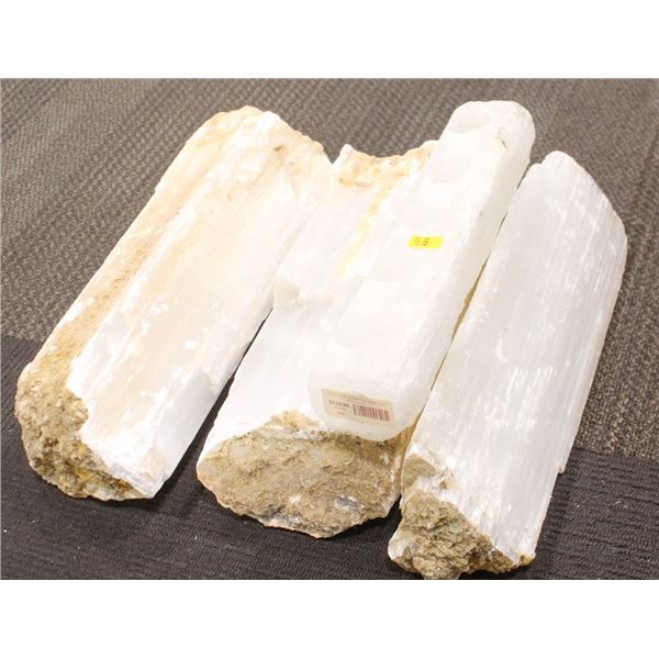SHOW ROOM DECOR; SELENITE 5 PLACE