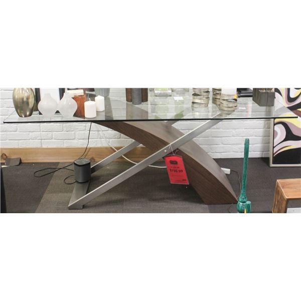 SHOW ROOM VENETA GLASS TOP DINING TABLE