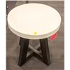 Image 1 : SHOW ROOM - MANCHESTER ROUND END TABLE 20"X20"