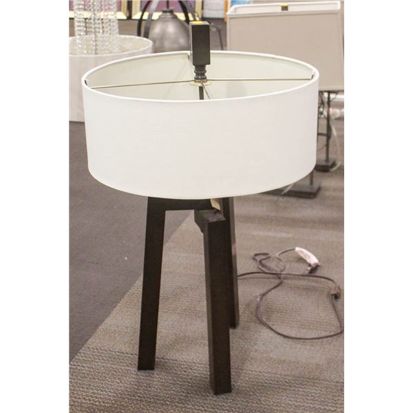 MCM STYLE SIDE TABLE LAMP
