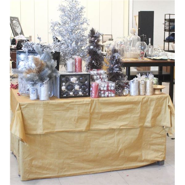 LOT OF NEW SHOW ROOM CHRISTMAS DECOR &