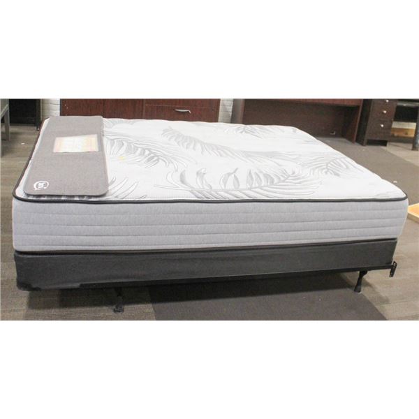 FLOOR MODEL SEALY POSTURE-PEDIC PLUS
