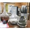 Image 1 : LOT OF 4- SHOW ROOM DECOR VASES