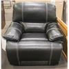 Image 1 : FLOOR MODEL BLACK LEATHER RECLINING CHAIR *AS IS*