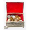 Image 2 : ANTIQUE METAL TRINKET / JEWELRY BOX FULL OF