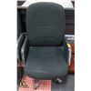 Image 1 : BLACK ROLLING OFFICE CHAIR