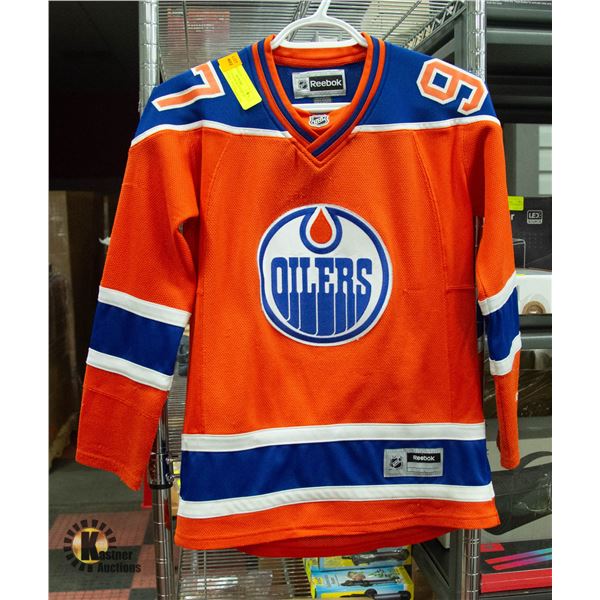 REEBOK CONNOR MCDAVID #97 JERSEY SIZE XS
