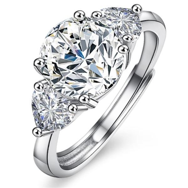 3 CT BRILLIANT CUT ROUND MOISSANITE RING