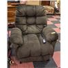 Image 1 : ESTATE FABRIC ELECTRIC RECLINER