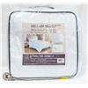 Image 1 : NEW DREAMSLEEP KING 3 PIECE COMFORTER SET