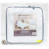 Image 1 : NEW DREAM SLEEP QUEEN 3PC QUILT SET