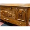 Image 3 : ANTIQUE WOOD BUFFET TIGER OAK 1920-30S