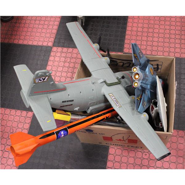 MODEL PLANES/MODEL MISSILES- BOX LOT ASSORTED