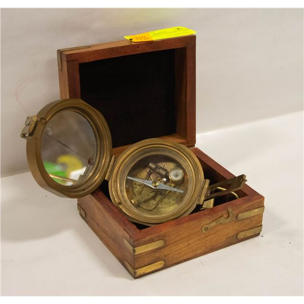 BRASS COMPASS IN WOODEN CASE