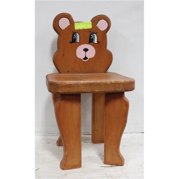 KIDS BEAR WOODEN CHAIR