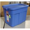 Image 1 : NEW RUBBERMAID 68 LITRE ROUGHNECK TOTE WITH LID