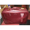 Image 1 : SUITCASE