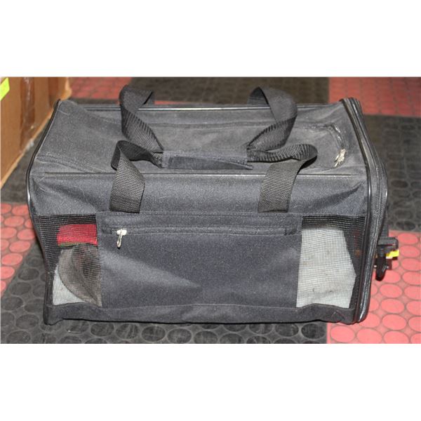 SOFT CARRIER FOR SMALL PETS