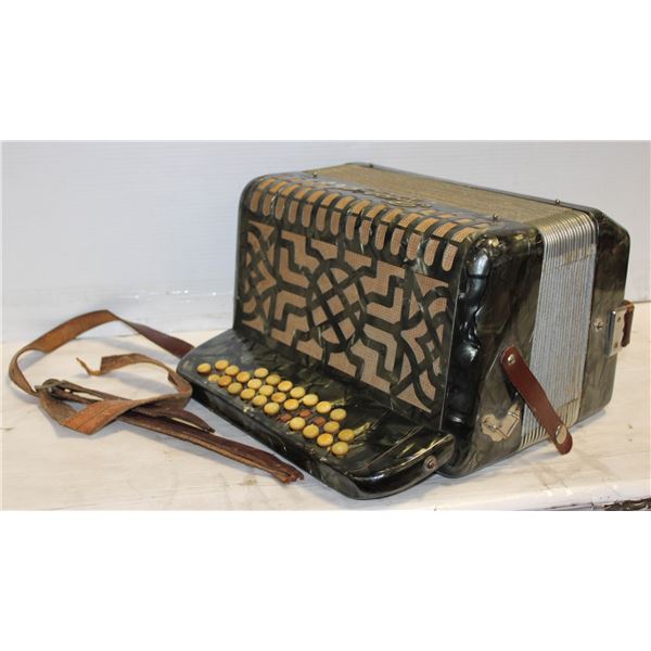 VINTAGE ACCORDIAN
