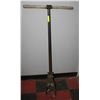 Image 1 : POST HOLE AUGER