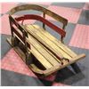 Image 1 : VINTAGE WOOD SLED