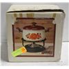 Image 1 : FONDUE SET NEVER USED