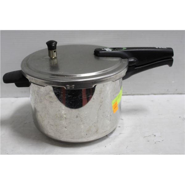 T-FAL SAFE 2 PRESSURE COOKER