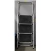 Image 1 : METAL 3 STEP UTILITY FOLDING LADDER