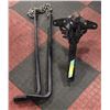 Image 1 : HEAVY DUTY TB0906 HITCH WITH SWAY BARS