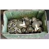 Image 1 : BOX OF CASTORS & SAFETY HOOKS