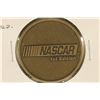 Image 2 : 1 1/2" NASCAR COLLECTORS SERIES ROUND "NASCAR