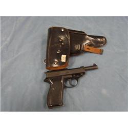 Walther 9mm pistol with holster and extra clip  (3)