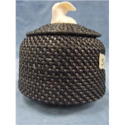 4 inch Baleen Basket whale tail top By. Lily Hank (2)