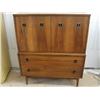 Image 1 : Very well  crafted dresser with drawers (230)