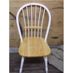 One white dinning chair (270)