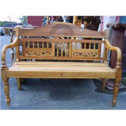 Wonderful wood bench (2)