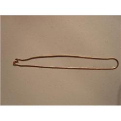 Lot of 4 gold necklace and matching bracelet (266)