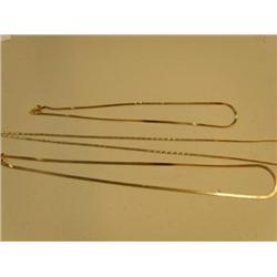 Lot of 3 gold flat chains  (266)